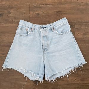 Levi’s Vintage Jeans in light/medium wash